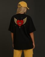 CAMISETA OVERSIZED WINGS OF THE HEART - Imagem 8